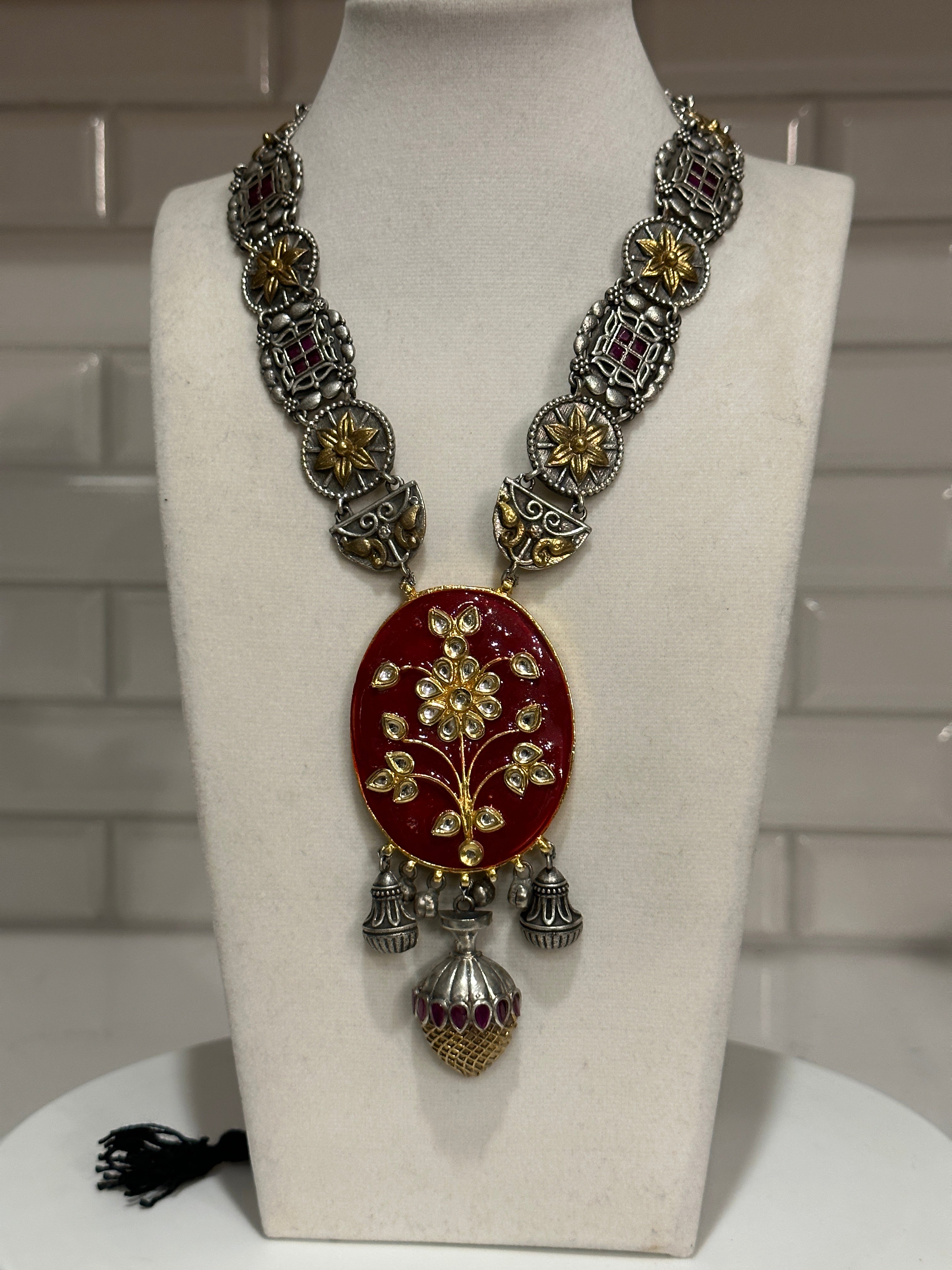 Premium Quality Designer Fusion Silver Lookalike Necklace