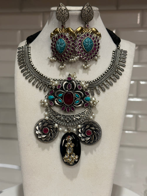 Designer Wear Fusion Necklace with Turquoise ruby carved stones
