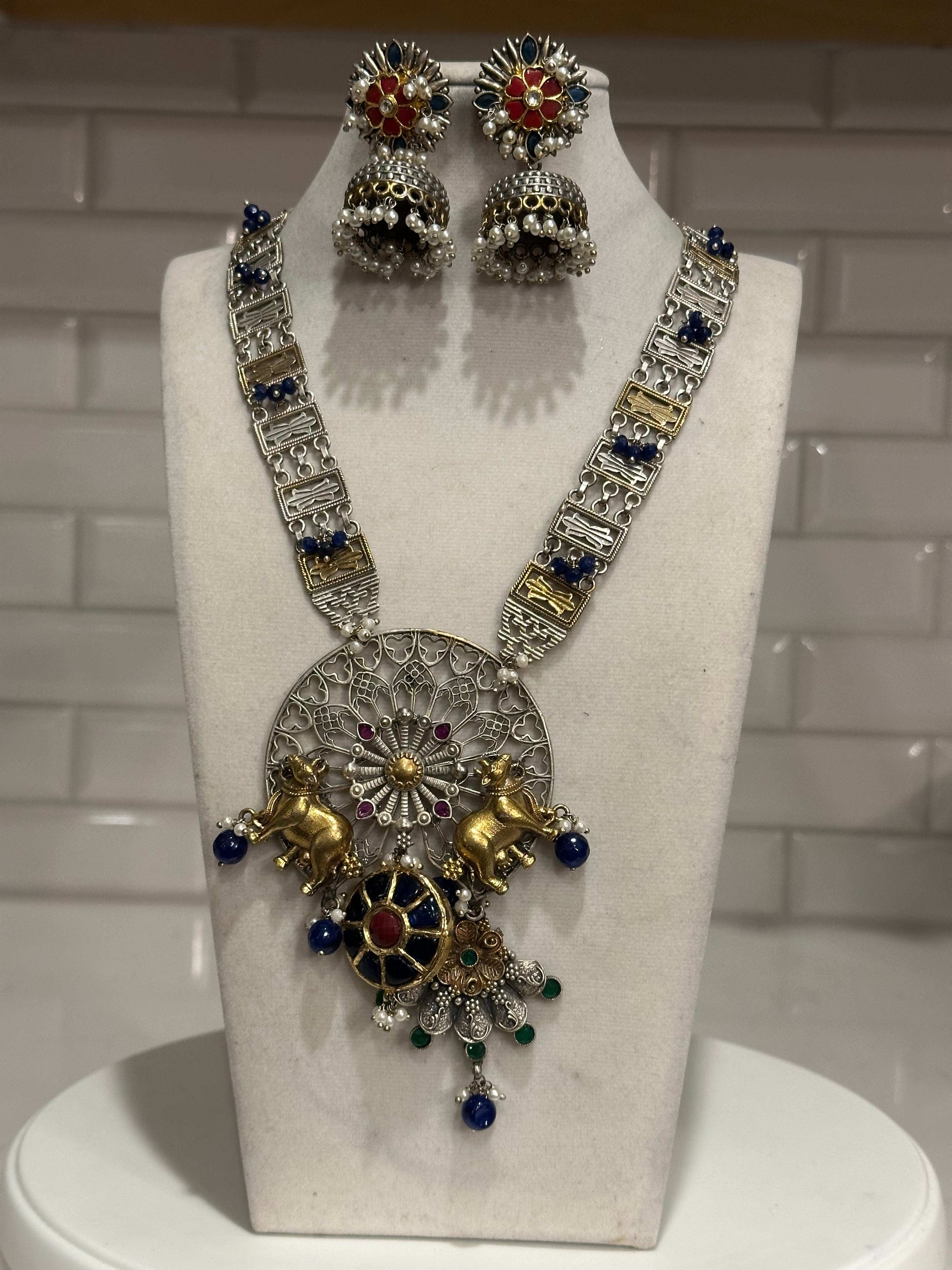 Statement Silver Lookalike Nandhi embelished Necklace Set