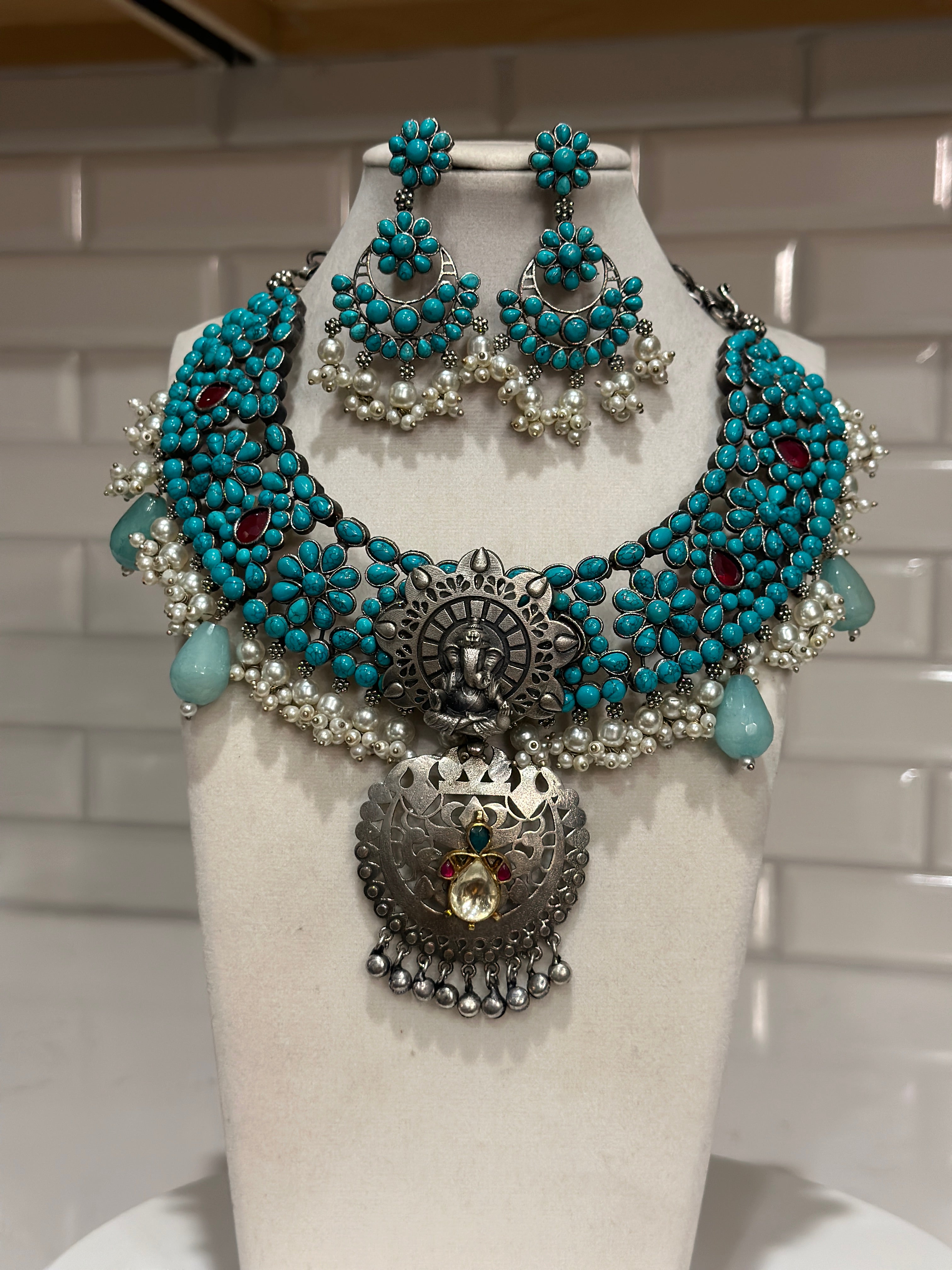 Feroza Semi Precious Stone Silver Lookalike Necklace Set