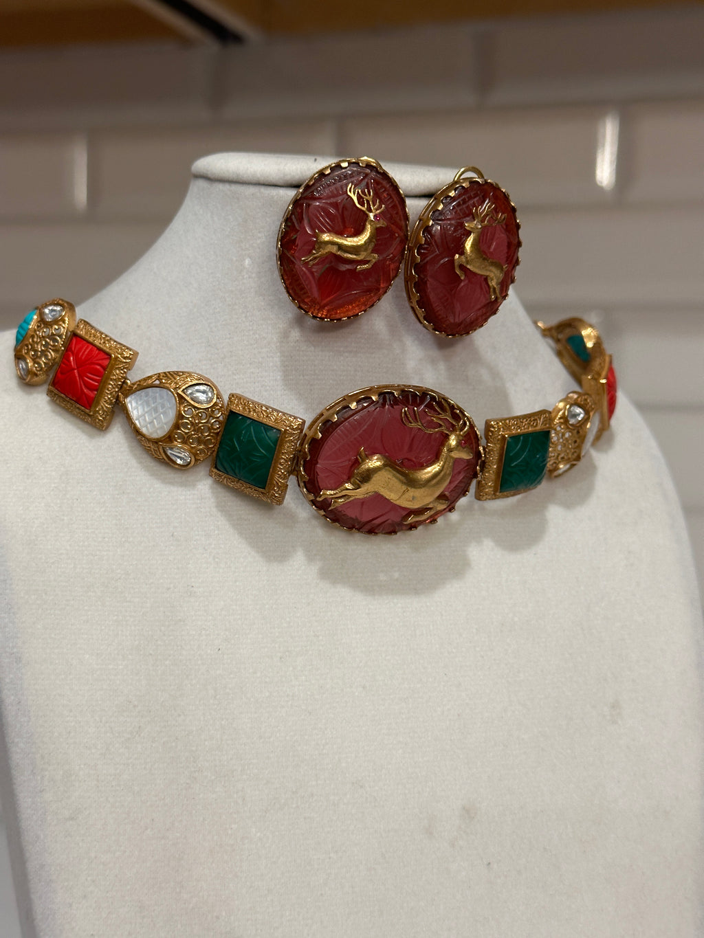 Fusion Multi color Carved Stone Necklace SET