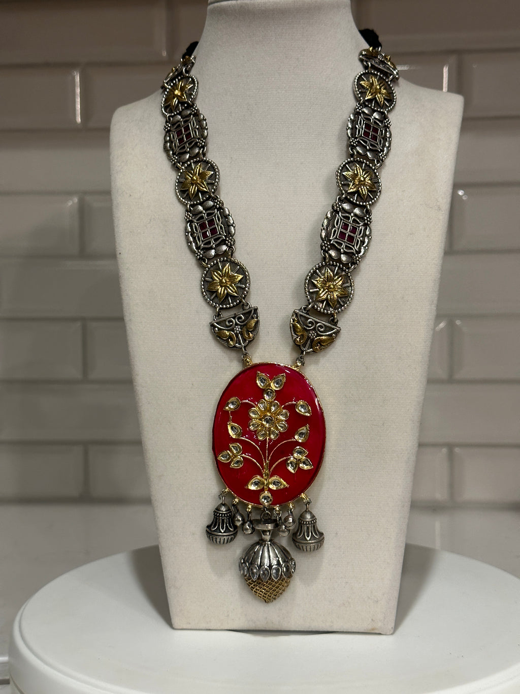 Premium Quality Designer Fusion Silver Lookalike Necklace