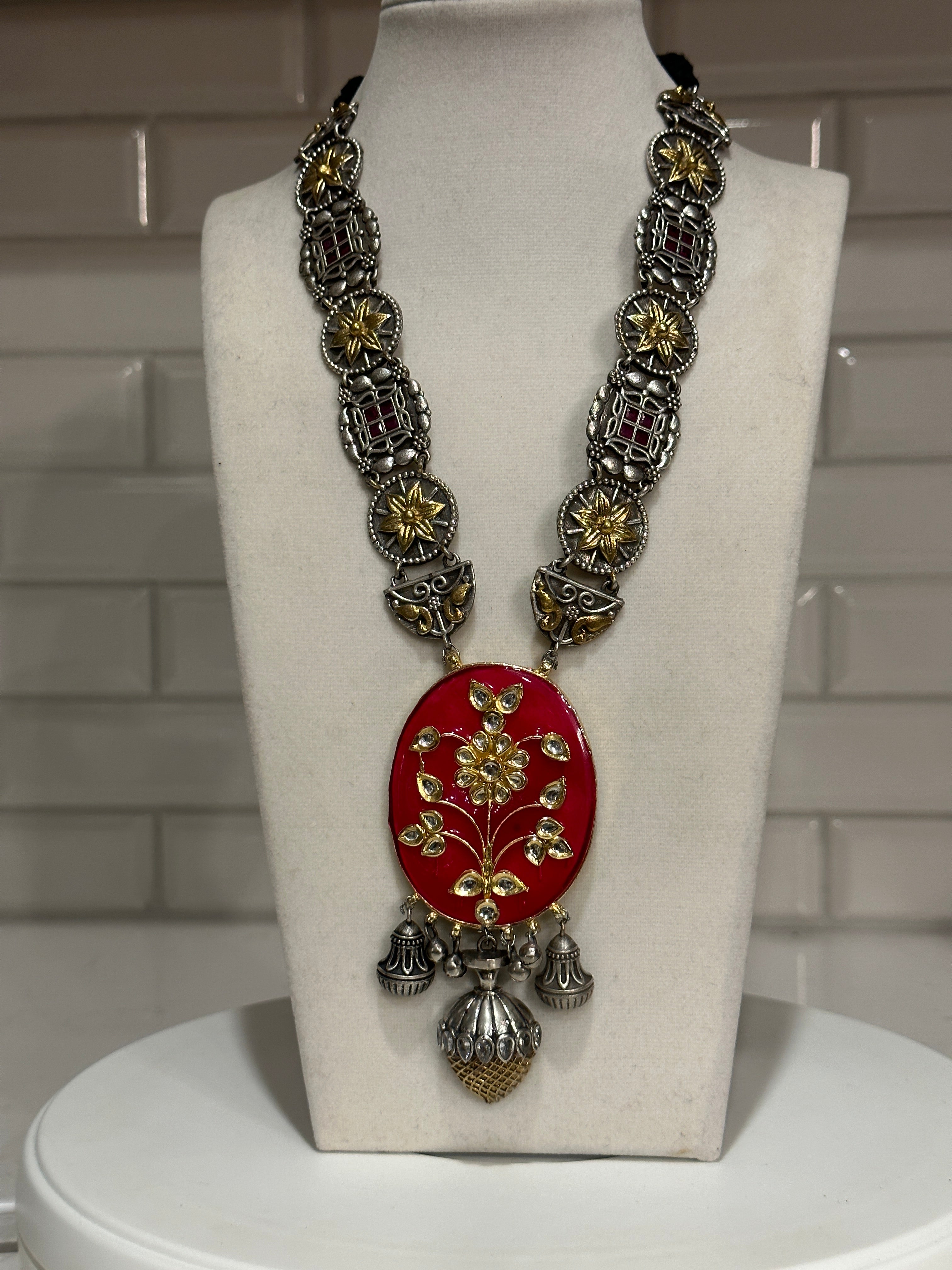 Premium Quality Designer Fusion Silver Lookalike Necklace