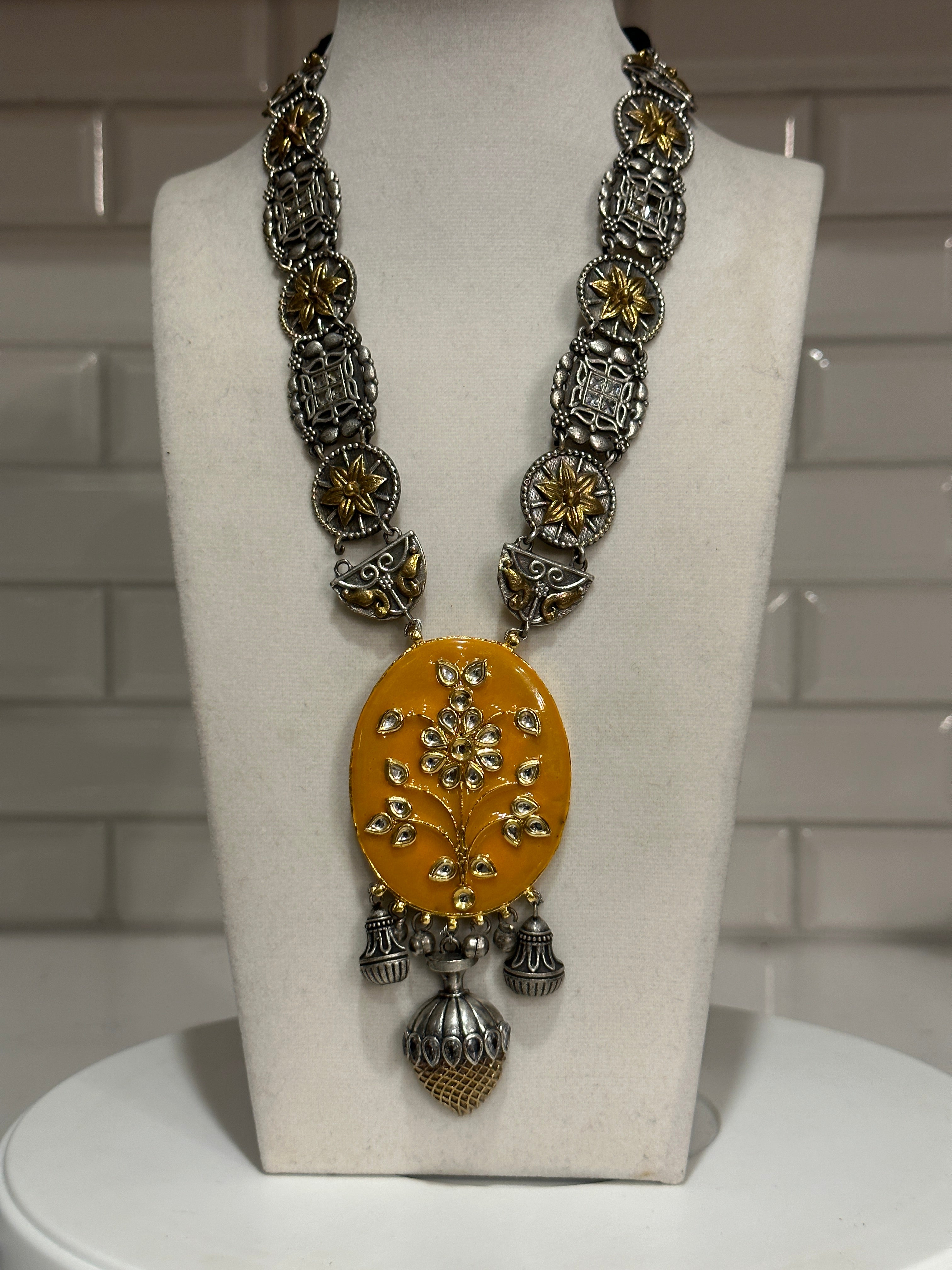 Premium Quality Designer Fusion Silver Lookalike Necklace