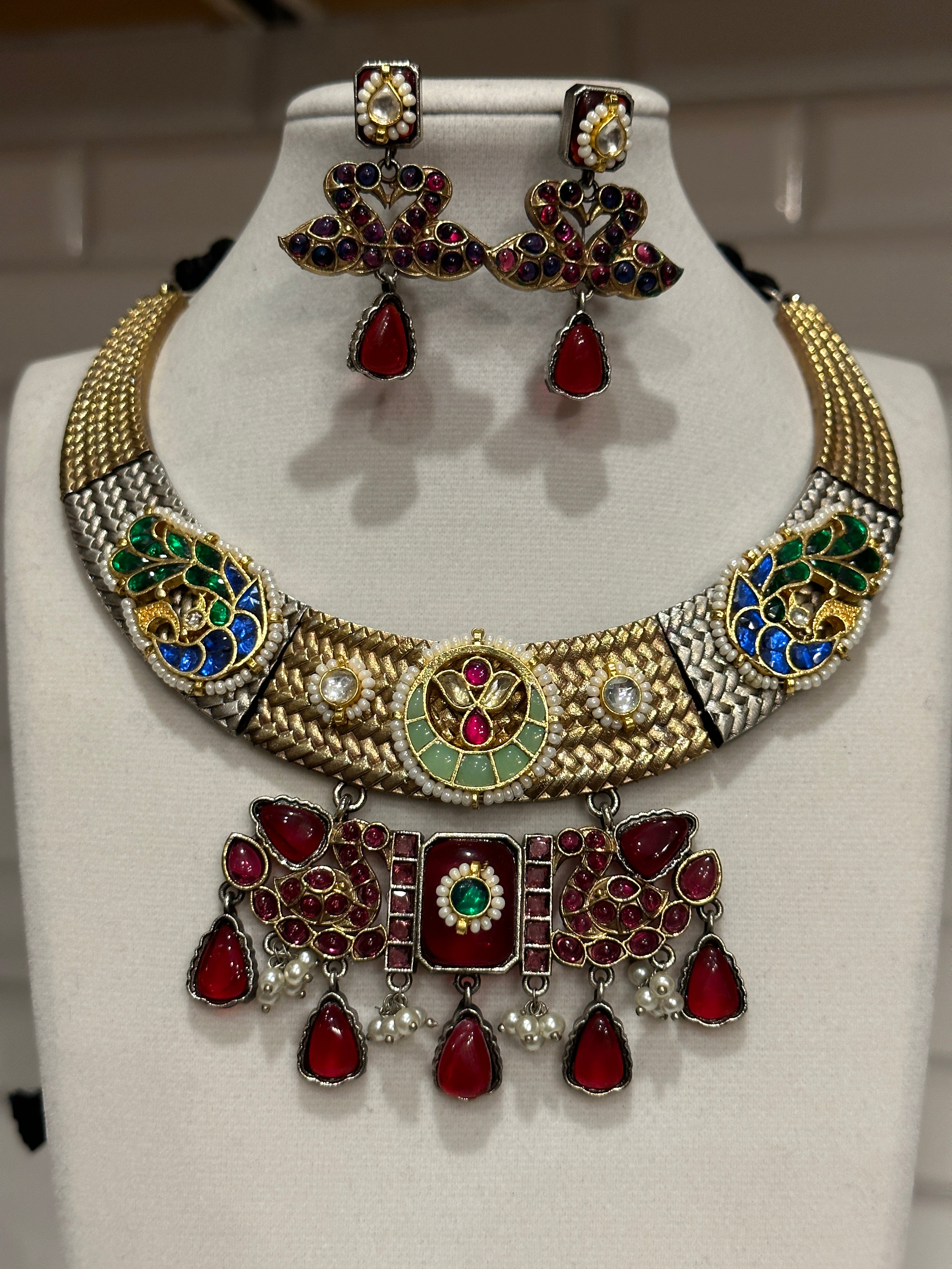 Silver Lookalike Hasli Necklace Set