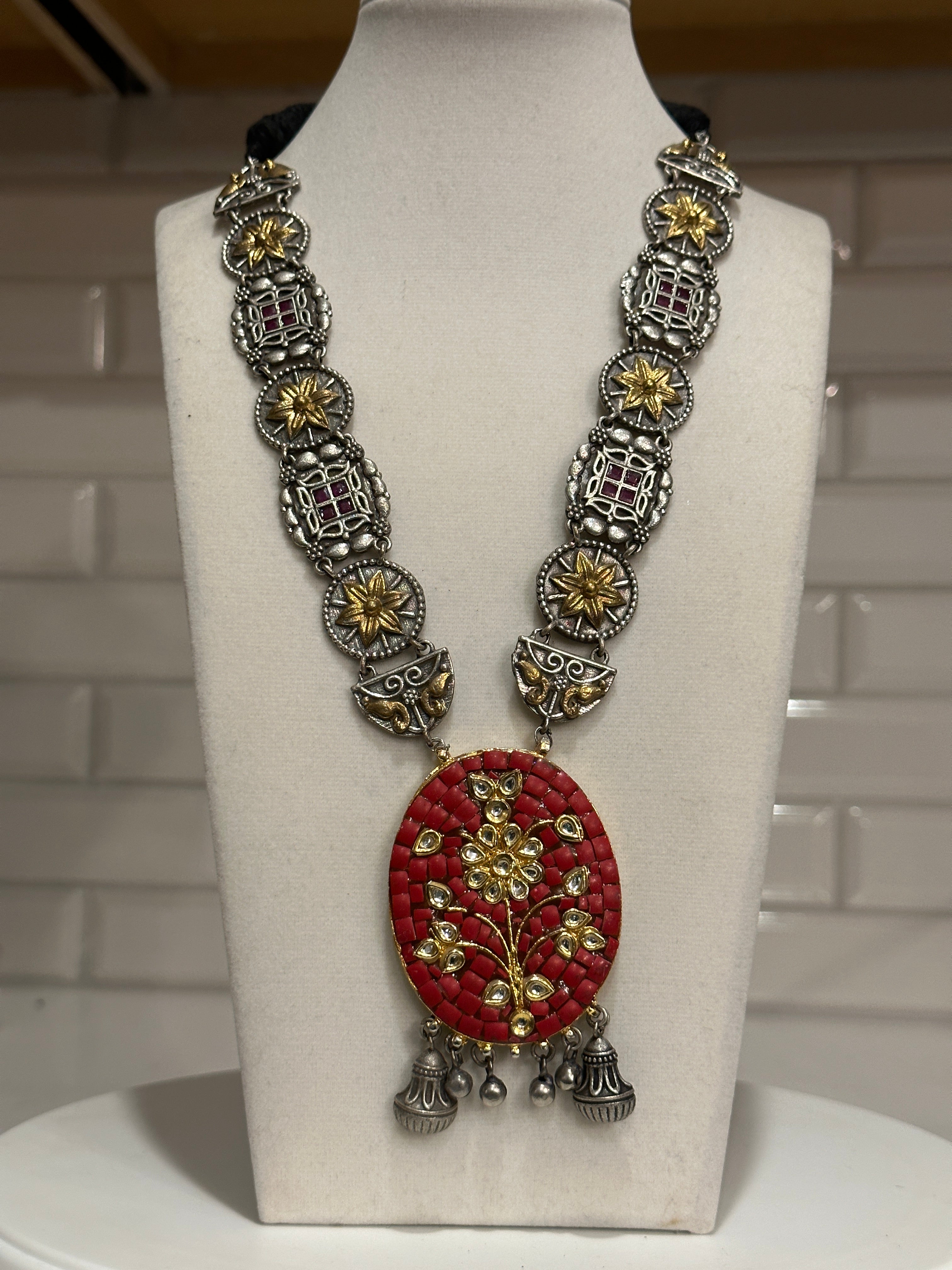 Premium Quality Designer Fusion Silver Lookalike Necklace