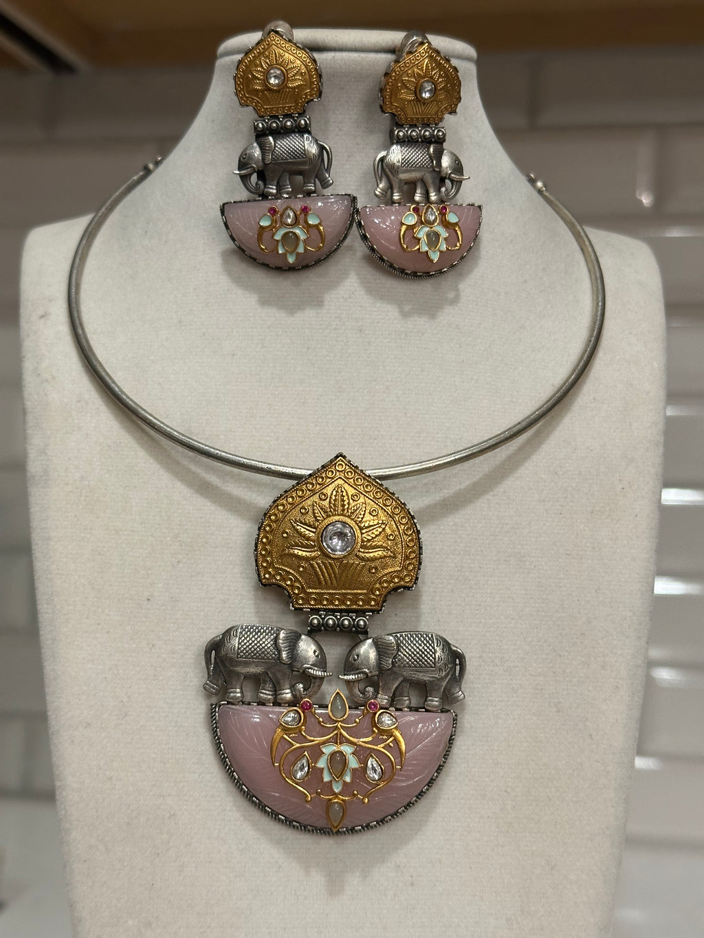 Silver replica fusion Hasli set