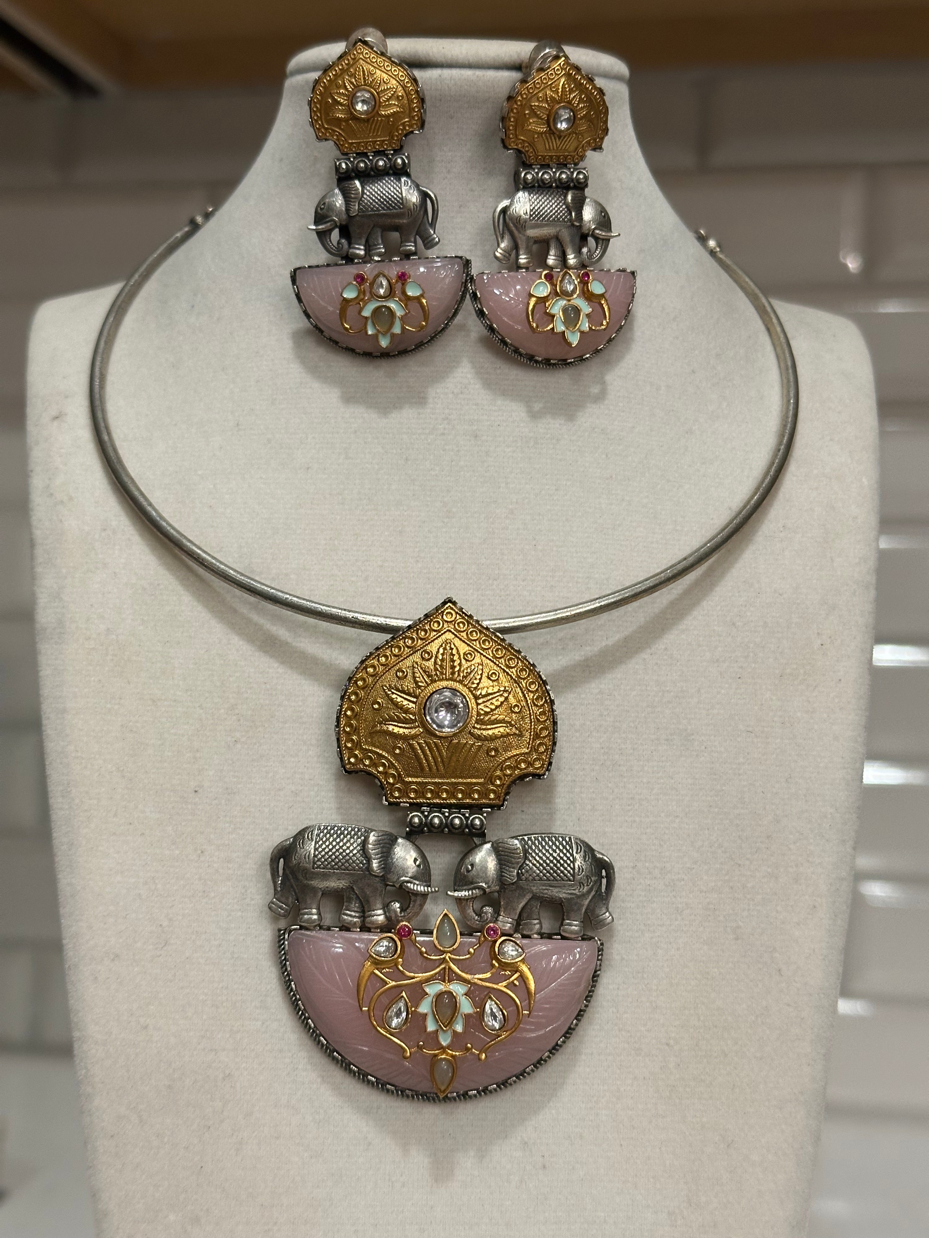 Silver replica fusion Hasli set