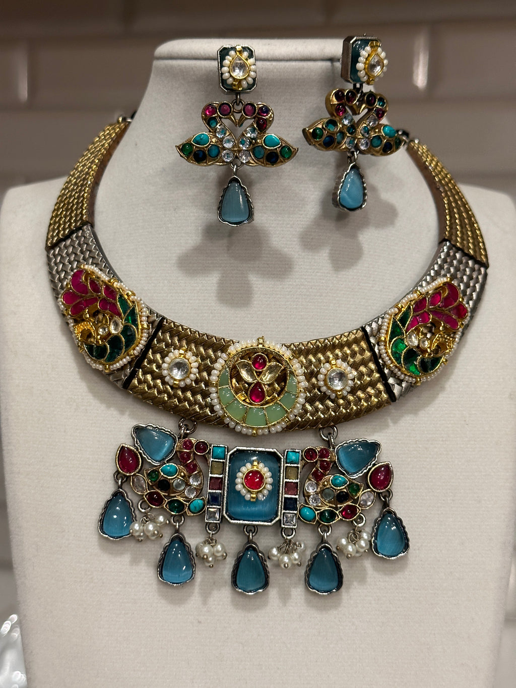 Silver Lookalike Hasli Necklace Set