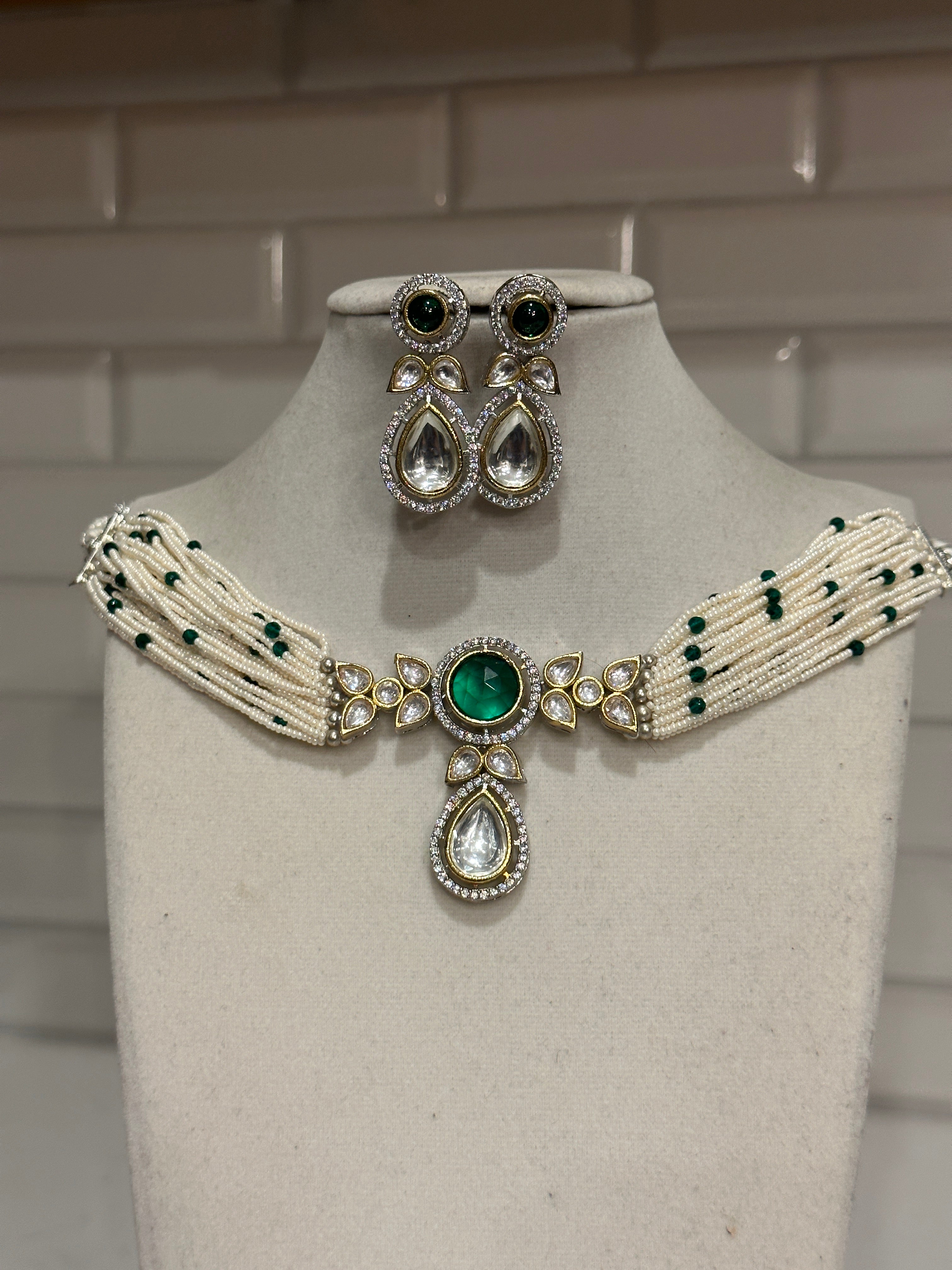 Beaded polki choker set