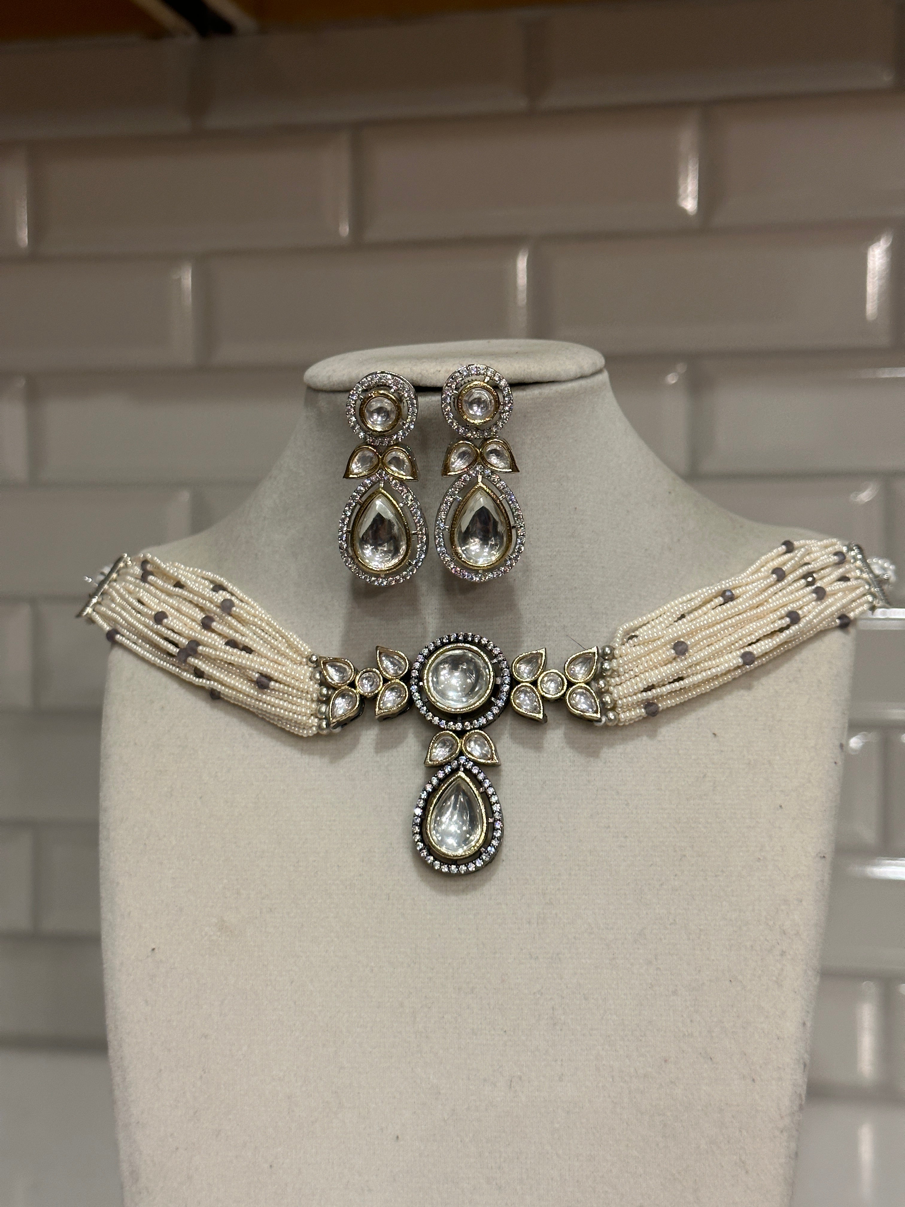 Beaded polki choker set